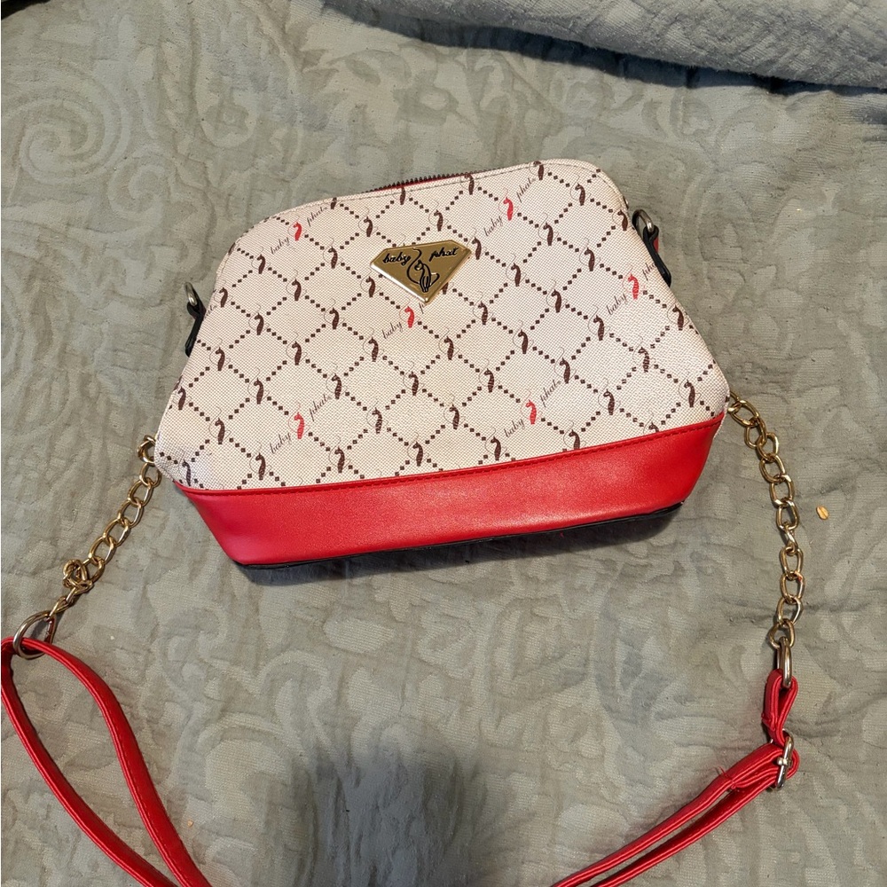 Baby Phat White and Red Crossbody Bag with Gold Chain - Picture 3 of 5